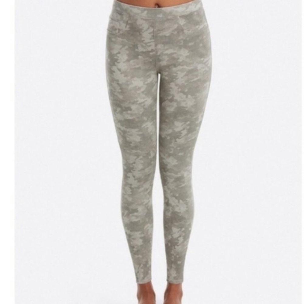 Spanx Ankle Jeanish Leggings Camo Stone Wash